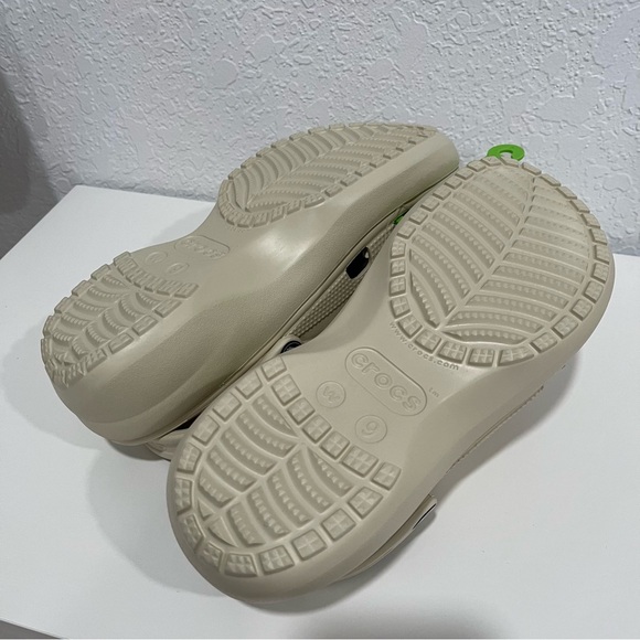 Crocs Women’s Classic Platform Clog - Bone - NWT - Picture 6 of 8